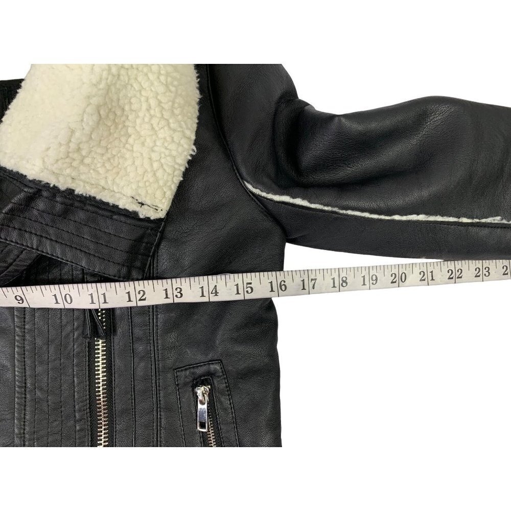 Dynamite Women's Warm Fuzzy Jacket - Picture 6 of 9